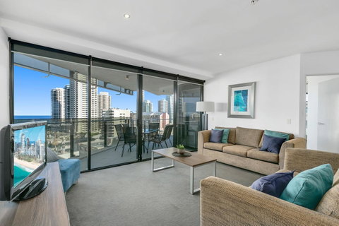 Circle On Cavill, Apartments And Sub Penthouses - We Accommodate - Accommodation Yamba 31