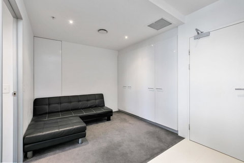 Circle On Cavill, Apartments And Sub Penthouses - We Accommodate - Accommodation Yamba 27