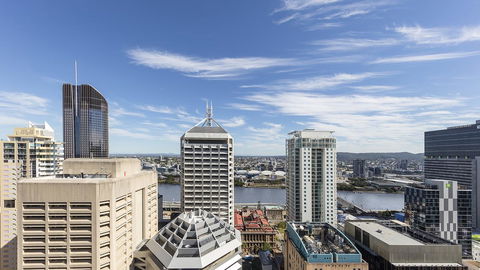 Oaks Brisbane Festival Suites - Accommodation Yamba 3