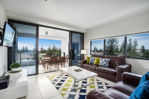 Ultra Broadbeach - Accommodation Yamba 11