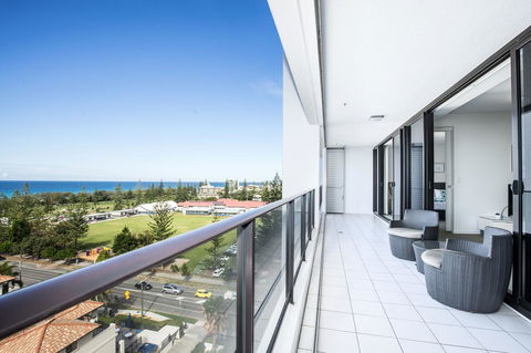 Ultra Broadbeach - Accommodation Yamba 41