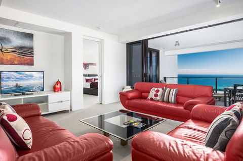 Ultra Broadbeach - Accommodation Yamba 17