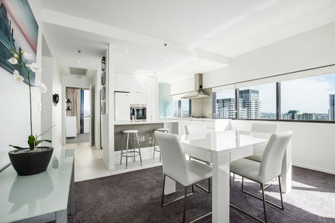Ultra Broadbeach - Accommodation Yamba 30