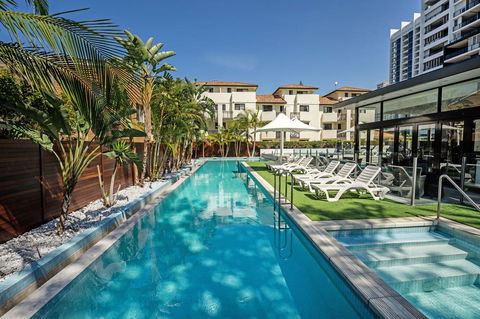Ultra Broadbeach - Accommodation Yamba 5