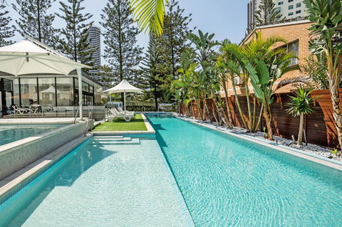 Ultra Broadbeach - Accommodation Yamba 3