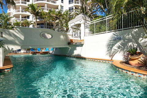 ULTIQA Burleigh Mediterranean Resort - Accommodation Yamba 12