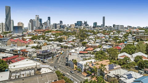 City Palms Brisbane - Accommodation Yamba 11