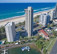 Capricorn One Beachside Holiday Apartments - Official - Accommodation Yamba