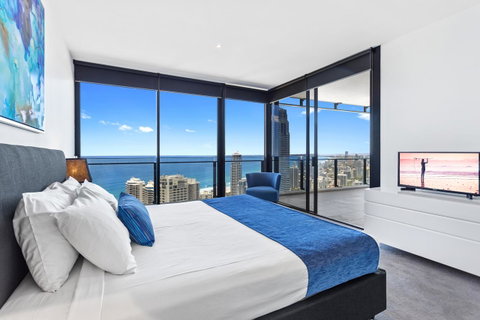 Holiday Holiday Circle On Cavill Apartments - Accommodation Yamba 41