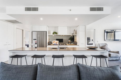 Holiday Holiday Circle On Cavill Apartments - Accommodation Yamba 9