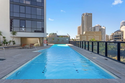 Holiday Holiday Circle On Cavill Apartments - Accommodation Yamba 30