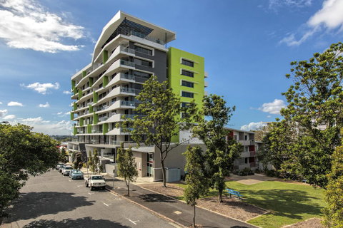 Code Apartments - Accommodation Yamba 0