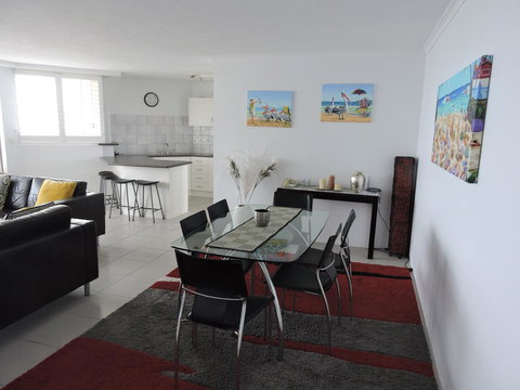 Rainbow Commodore Coolangatta - Accommodation Yamba 13