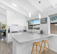 Beautiful Home- Walk to Beach-Short drive to Noosa - Accommodation Yamba