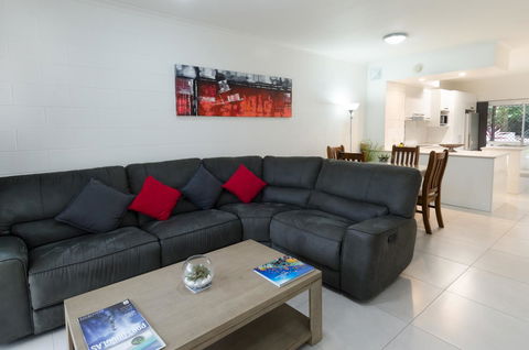 TiTree Resort Apartments - Accommodation Yamba 10