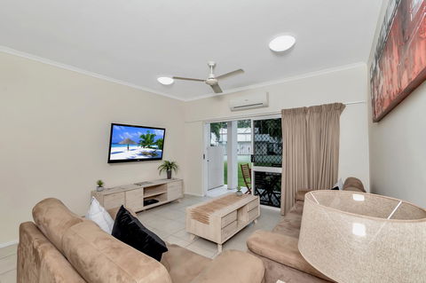 TiTree Resort Apartments - Accommodation Yamba 11