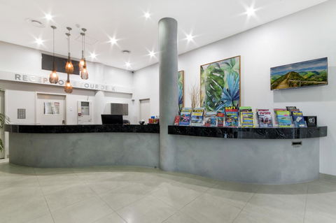 Sunshine Tower Hotel - Accommodation Yamba 24