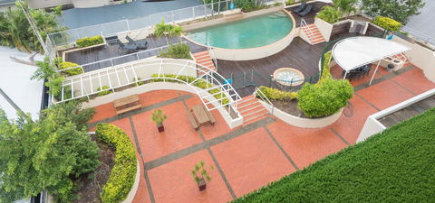 Sunshine Tower Hotel - Accommodation Yamba 22