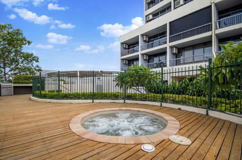Sunshine Tower Hotel - Accommodation Yamba 13
