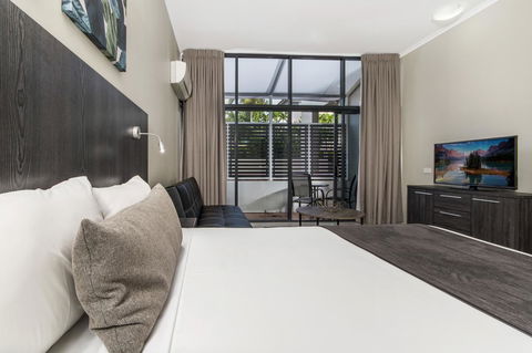 Sunshine Tower Hotel - Accommodation Yamba 18