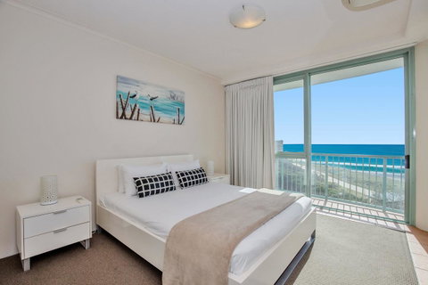 The Waterford On Main Beach - Accommodation Yamba 23