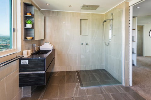 The Waterford On Main Beach - Accommodation Yamba 3