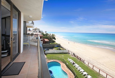 Spindrift On The Beach - Absolute Beachfront - Accommodation Yamba 0