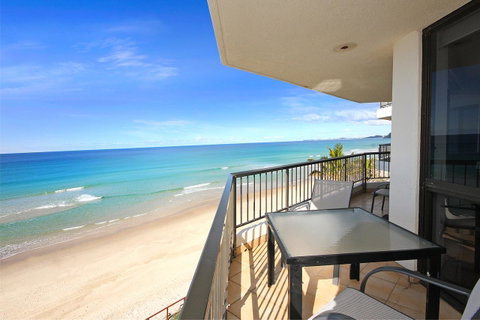 Spindrift On The Beach - Absolute Beachfront - Accommodation Yamba 11