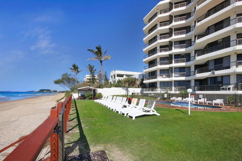 Spindrift On The Beach - Absolute Beachfront - Accommodation Yamba 1