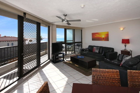 Spindrift On The Beach - Absolute Beachfront - Accommodation Yamba 39