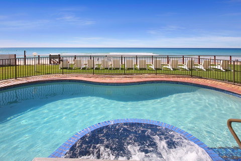 Spindrift On The Beach - Absolute Beachfront - Accommodation Yamba 4