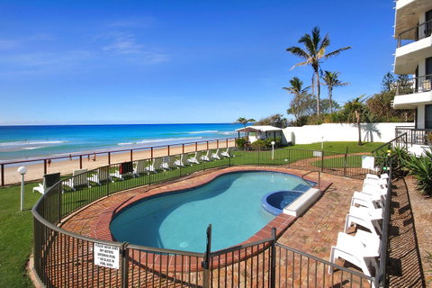 Spindrift On The Beach - Absolute Beachfront - Accommodation Yamba 16
