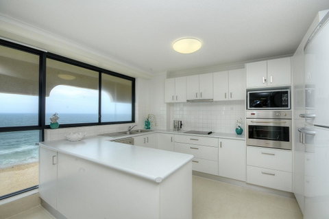 Spindrift On The Beach - Absolute Beachfront - Accommodation Yamba 30