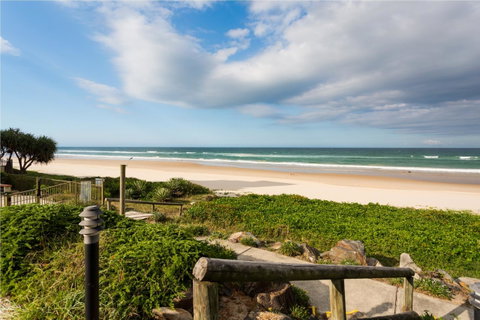 Spindrift On The Beach - Absolute Beachfront - Accommodation Yamba 22