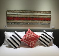Calamvale Hotel Suites and Conference Centre - Accommodation Yamba