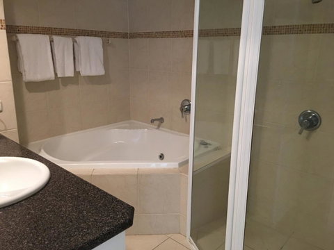 The Penthouses Apartments - Accommodation Yamba 38