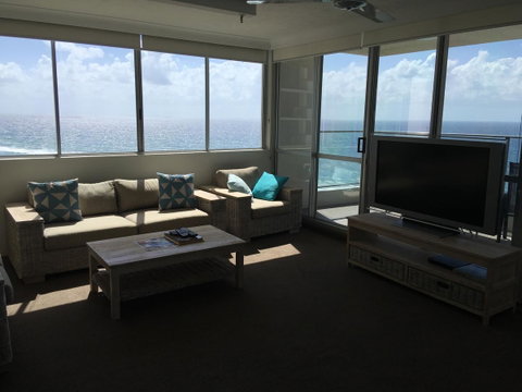 The Penthouses Apartments - Accommodation Yamba 34
