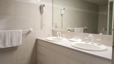 The Penthouses Apartments - Accommodation Yamba 30