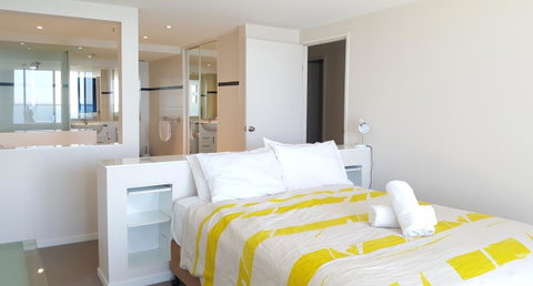 The Penthouses Apartments - Accommodation Yamba 3