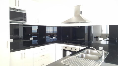 The Penthouses Apartments - Accommodation Yamba 5