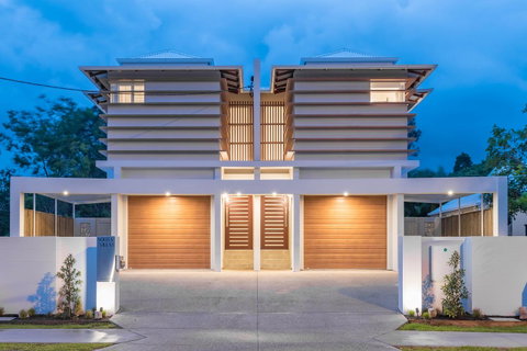 Noosa Villas - Accommodation Yamba 0