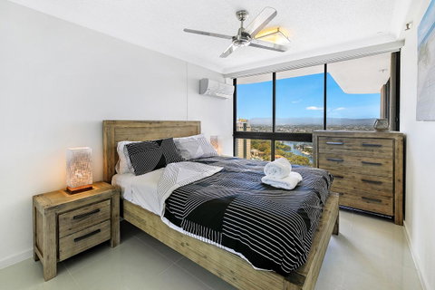 Beachcomber Holiday Apartment - Accommodation Yamba 9