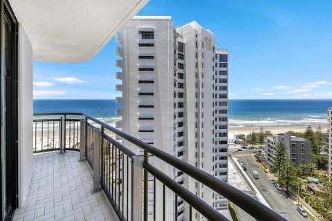 Beachcomber Holiday Apartment - Accommodation Yamba 12