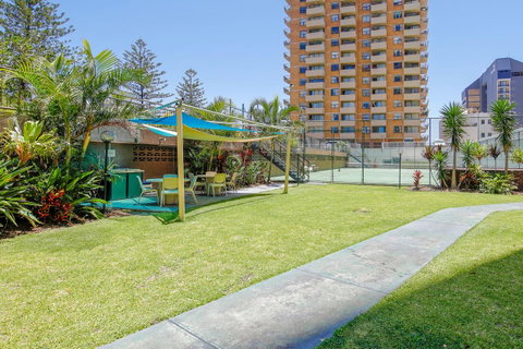 Beachcomber Holiday Apartment - Accommodation Yamba 20