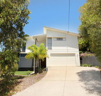 224 Centenary Heights Road Coolum Beach 500 Dollar Bond Linen Included - Accommodation Yamba