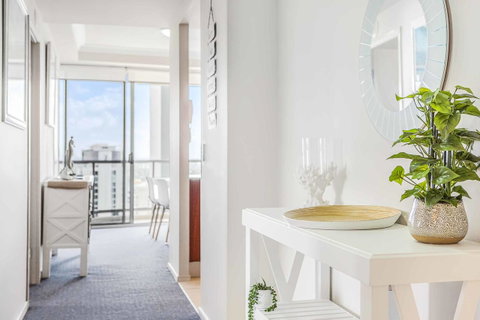 Holiday Holiday Chevron Renaissance Apartments - Accommodation Yamba 2