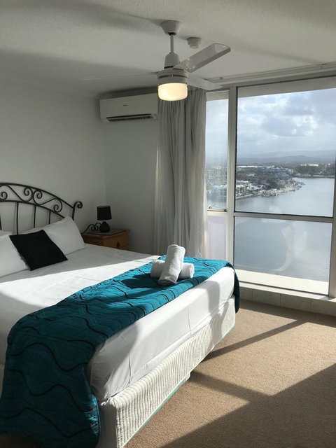 Moorings On Cavill Surfers Paradise - Accommodation Yamba 32