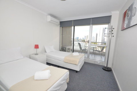 Moorings On Cavill Surfers Paradise - Accommodation Yamba 18