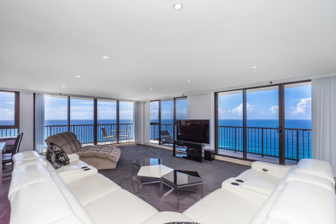Surfers Aquarius On The Beach - Accommodation Yamba 7