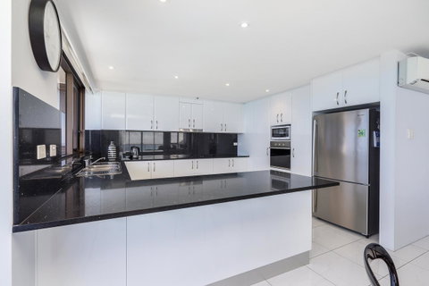 Surfers Aquarius On The Beach - Accommodation Yamba 6